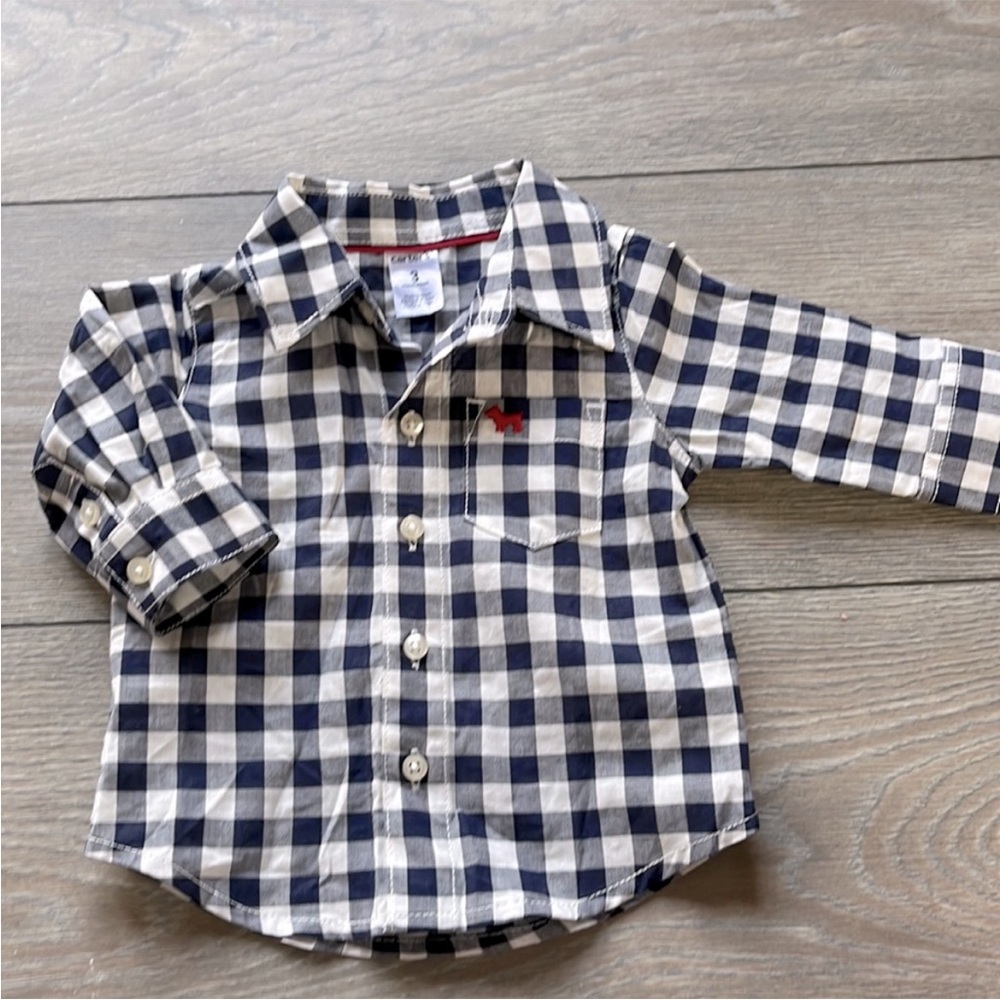 Infant Carter’s long sleeve plaid button down shirt sz 3 months